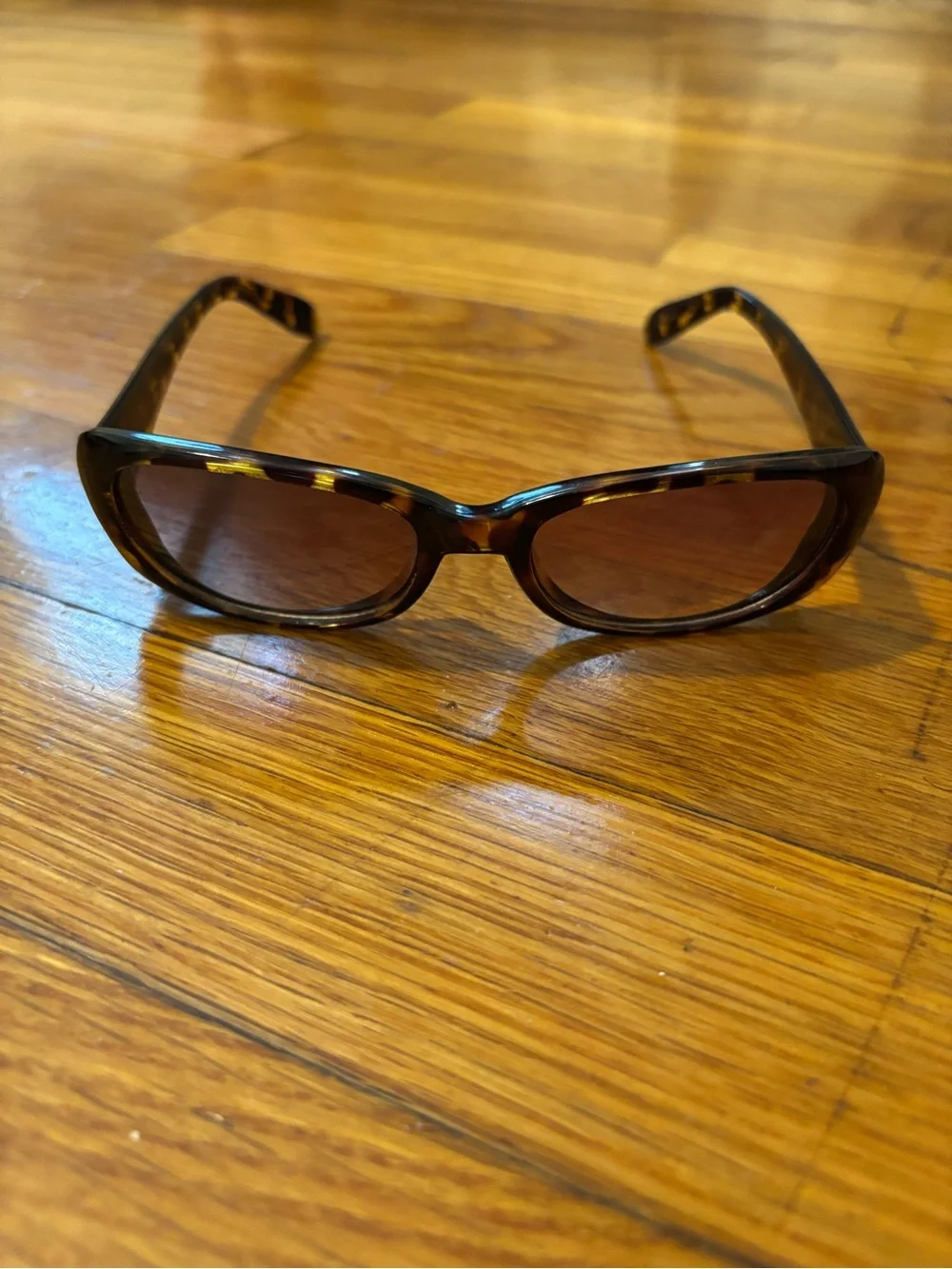 Dockers Tortoiseshell Frame Sunglasses with Brown Lenses